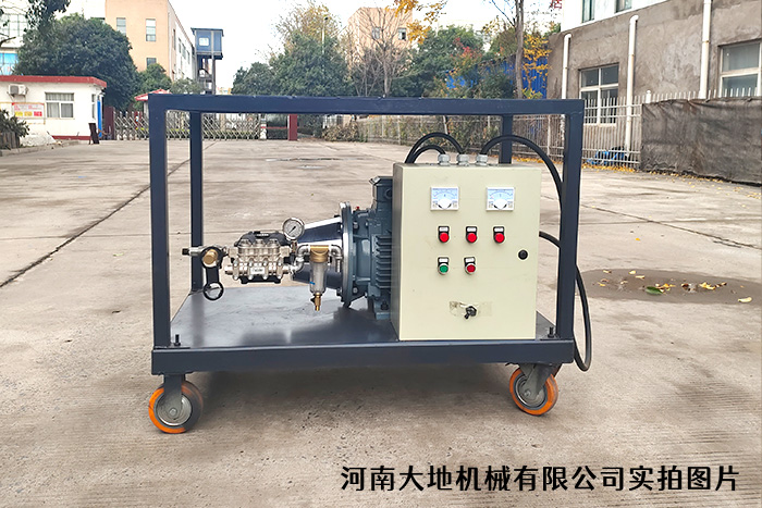 二手設備翻新除銹、除漆清洗機